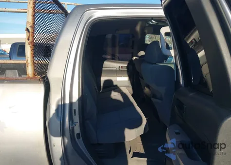 2008 Toyota Tundra Sr5 4.7L V8 z USA, uszkodzony, nr VIN 5TFRT54178X018531